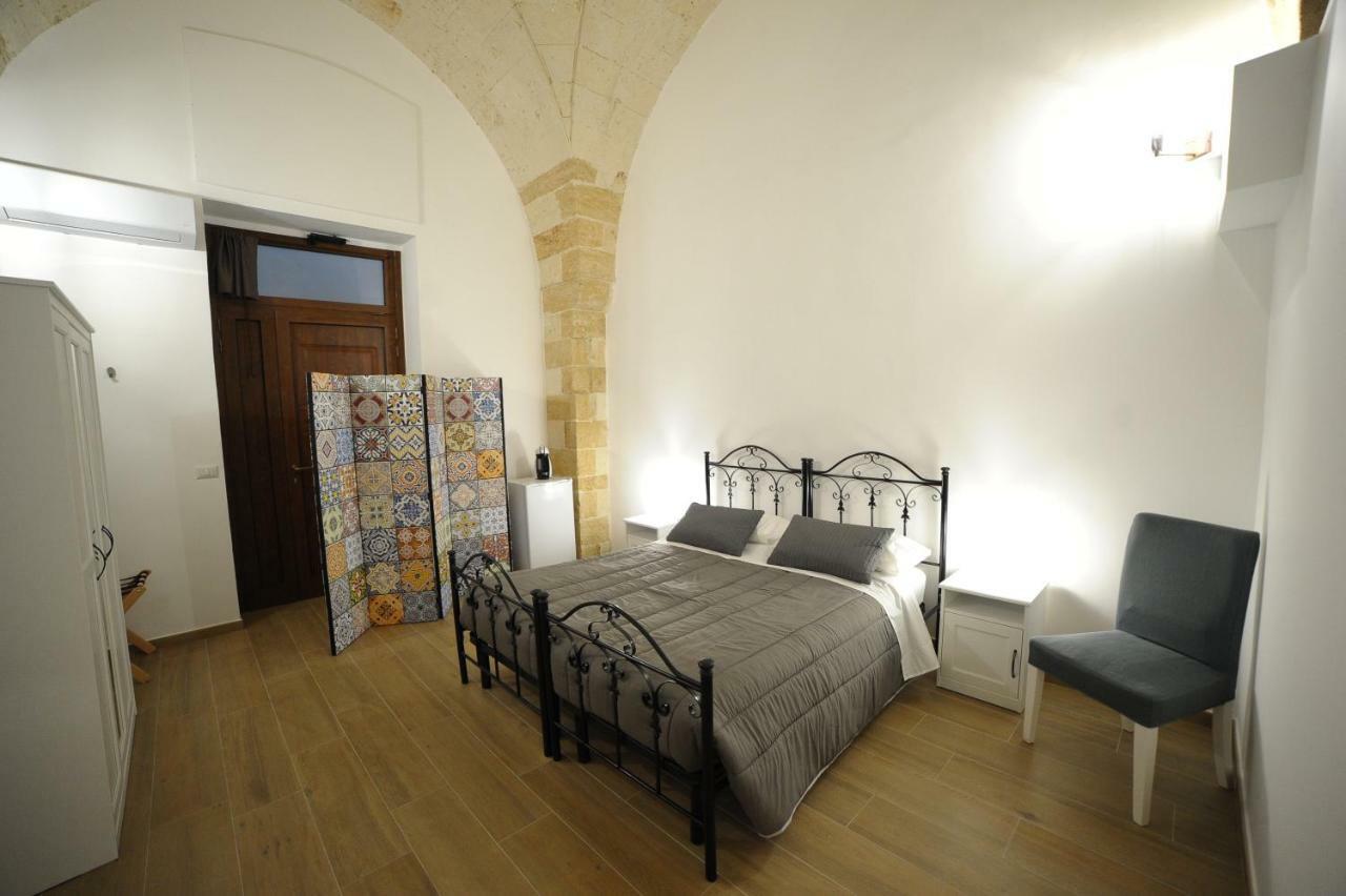 B&B 20.09 Brindisi Exteriör bild